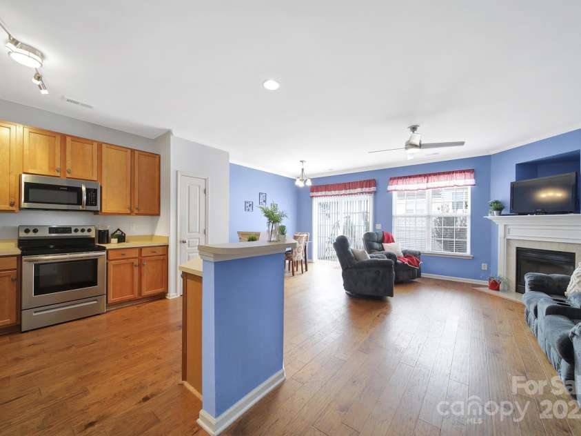 635 Brickdust Court, Fort Mill, SC 29708.  MLS# CAR4267159, YatesRealty ID 21693. 