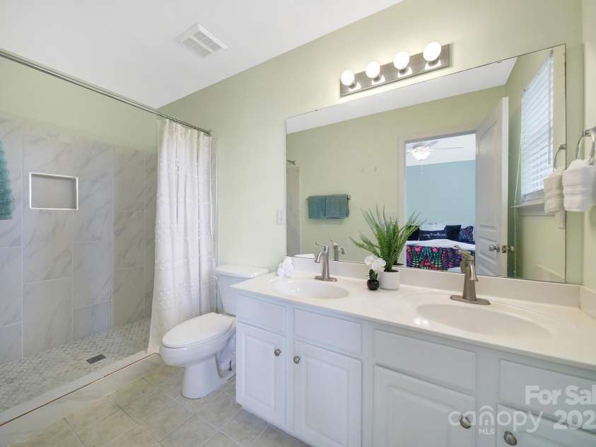 635 Brickdust Court, Fort Mill, SC 29708.  MLS# CAR4267159, YatesRealty ID 21693. Primary bathroom
