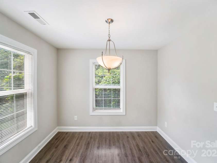 668 Smith Street, Kannapolis, NC 28083.  MLS# CAR4256948, YatesRealty ID 21694. 