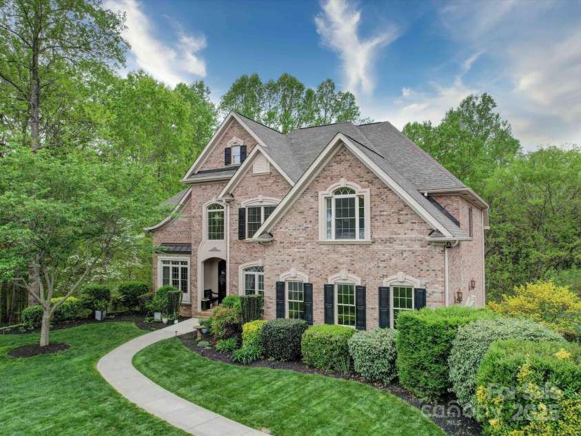 120 Shadow Ridge Court, Statesville, NC 28677.  MLS# CAR4237672, YatesRealty ID 21699. 