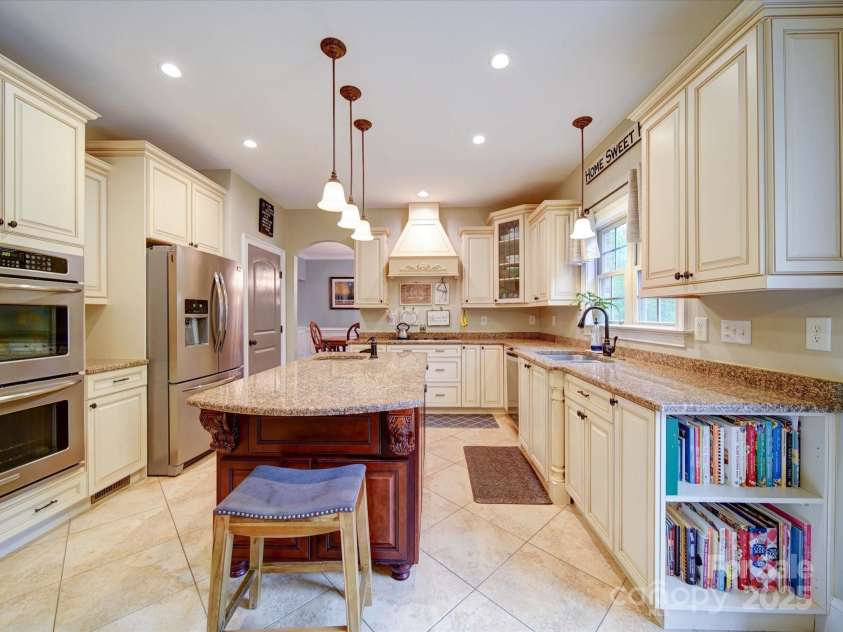 120 Shadow Ridge Court, Statesville, NC 28677.  MLS# CAR4237672, YatesRealty ID 21699. 