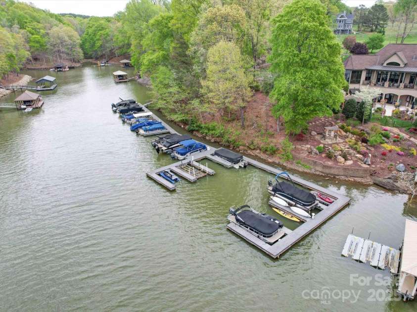 120 Shadow Ridge Court, Statesville, NC 28677.  MLS# CAR4237672, YatesRealty ID 21699. Deeded Boat Slip #18