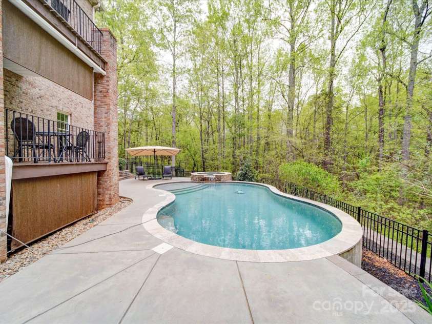 120 Shadow Ridge Court, Statesville, NC 28677.  MLS# CAR4237672, YatesRealty ID 21699. Private Estate
