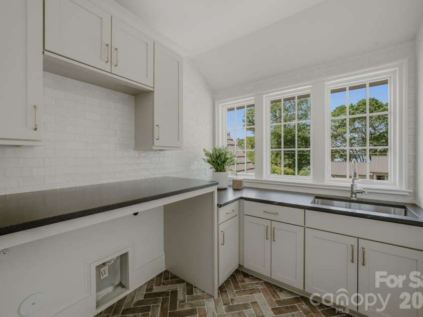 1884 Hagers Point Lane, Denver, NC 28037.  MLS# CAR4381449, YatesRealty ID 21699. 