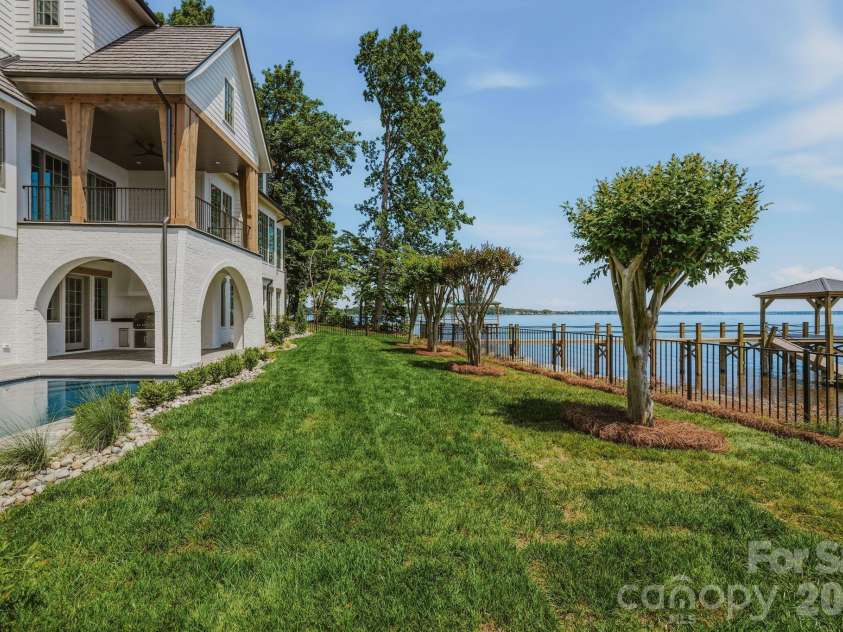 1884 Hagers Point Lane, Denver, NC 28037.  MLS# CAR4381449, YatesRealty ID 21699. 