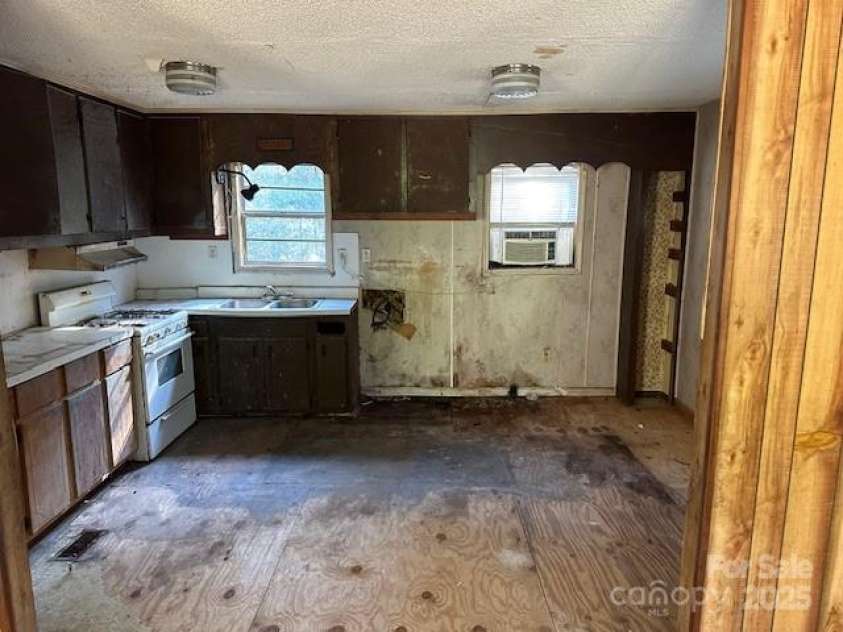 1424 JJ Autry Road, Marshville, NC 28103.  MLS# CAR4310234, YatesRealty ID 217. 