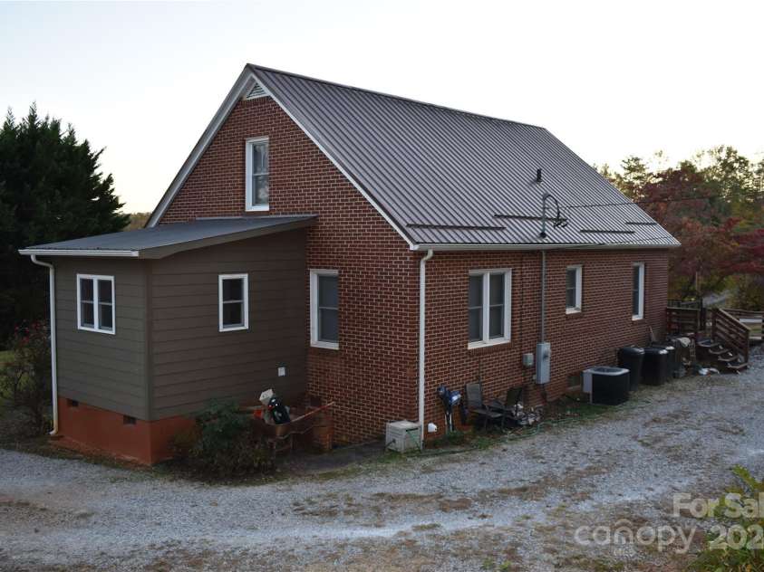 25 Cypress Road, Marion, NC 28752.  MLS# CAR4186733, YatesRealty ID 217. 