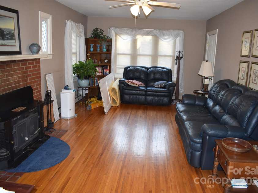 25 Cypress Road, Marion, NC 28752.  MLS# CAR4186733, YatesRealty ID 217. 