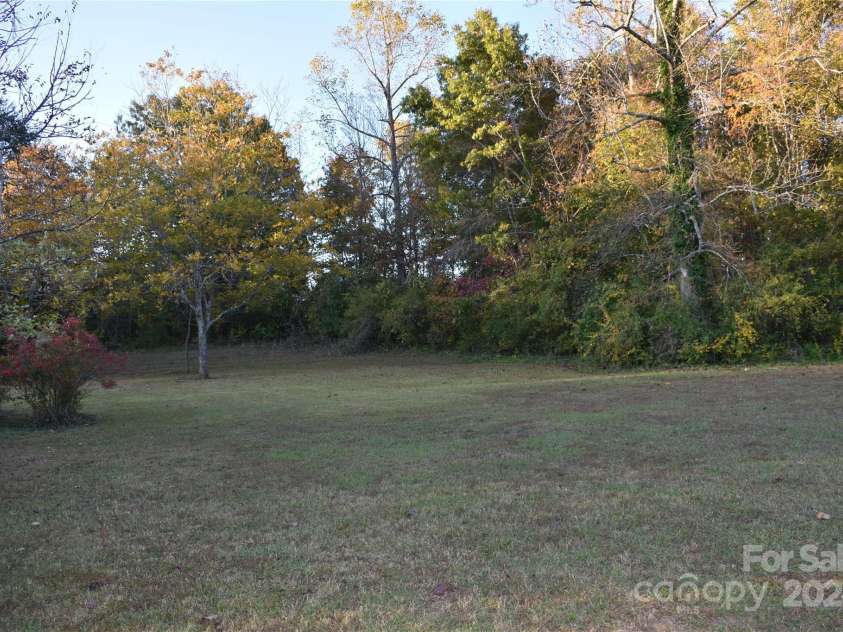 25 Cypress Road, Marion, NC 28752.  MLS# CAR4186733, YatesRealty ID 217. 