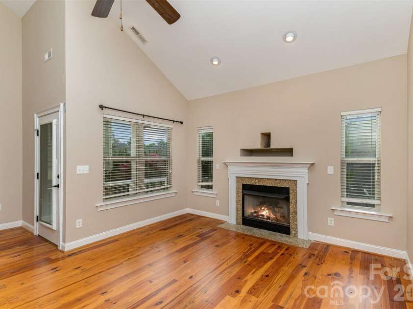 141 Aztec Circle, Mooresville, NC 28117.  MLS# CAR4340888, YatesRealty ID 2170. 