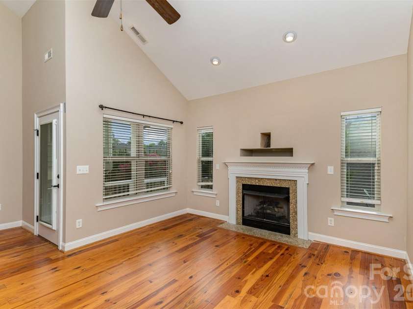 141 Aztec Circle, Mooresville, NC 28117.  MLS# CAR4340888, YatesRealty ID 2170. 