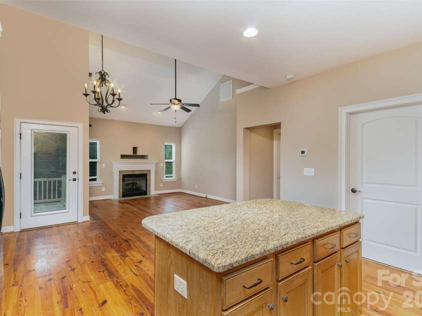 141 Aztec Circle, Mooresville, NC 28117.  MLS# CAR4340888, YatesRealty ID 2170. 