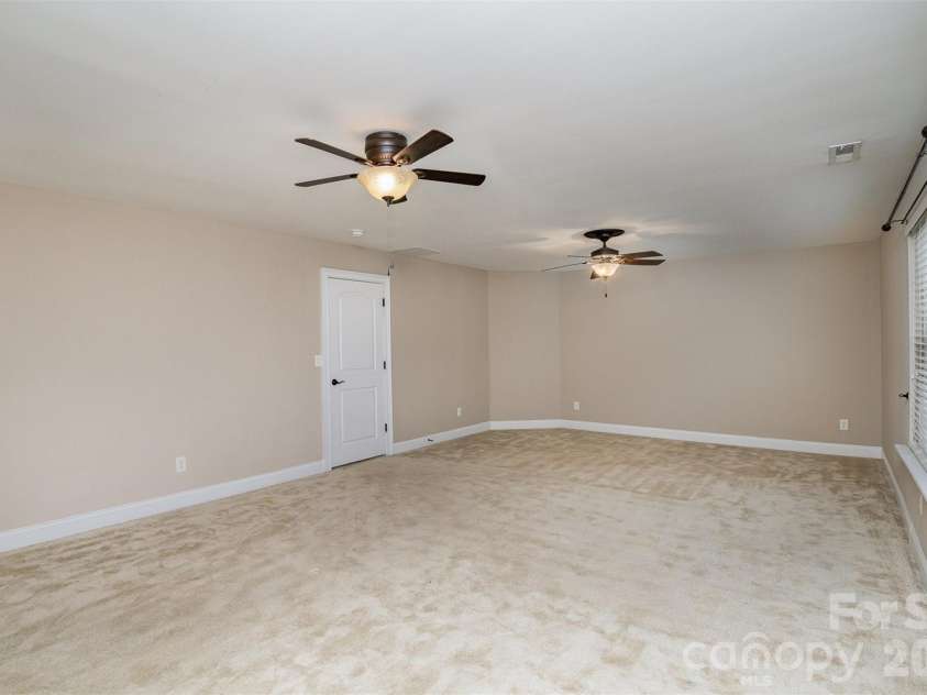 141 Aztec Circle, Mooresville, NC 28117.  MLS# CAR4340888, YatesRealty ID 2170. 