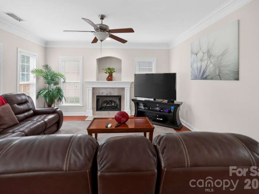 1601 Sumpter Lane, Monroe, NC 28110.  MLS# CAR4381627, YatesRealty ID 21701. 