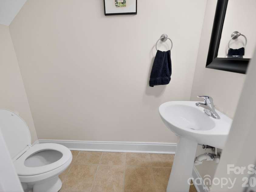 1601 Sumpter Lane, Monroe, NC 28110.  MLS# CAR4381627, YatesRealty ID 21701. 