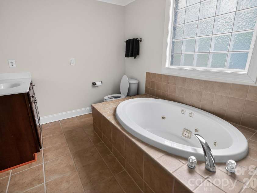 1601 Sumpter Lane, Monroe, NC 28110.  MLS# CAR4381627, YatesRealty ID 21701. 
