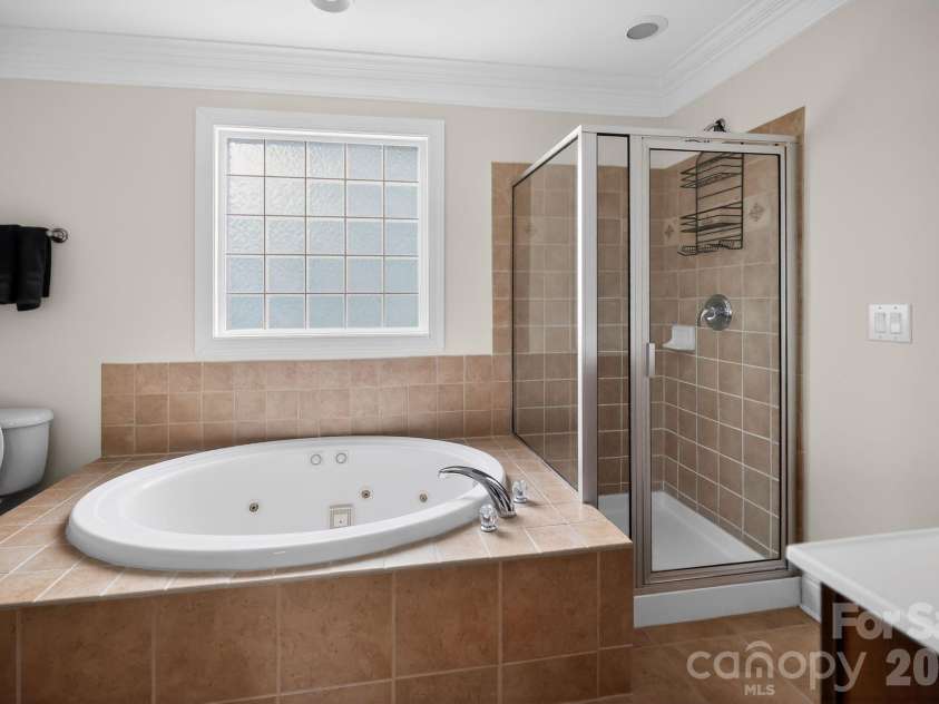 1601 Sumpter Lane, Monroe, NC 28110.  MLS# CAR4381627, YatesRealty ID 21701. 