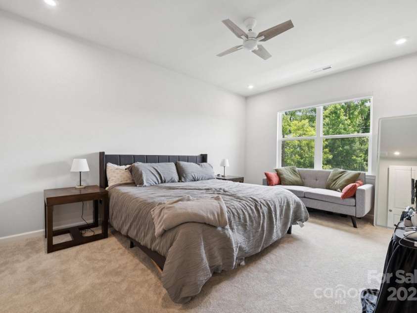 3115 Hutton Gardens Lane, Charlotte, NC 28269.  MLS# CAR4269173, YatesRealty ID 21702. 