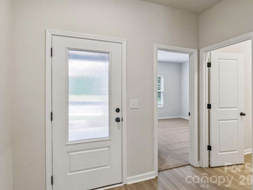 704 Willow Estates Drive, Shelby, NC 28150.  MLS# CAR4381889, YatesRealty ID 21702. 