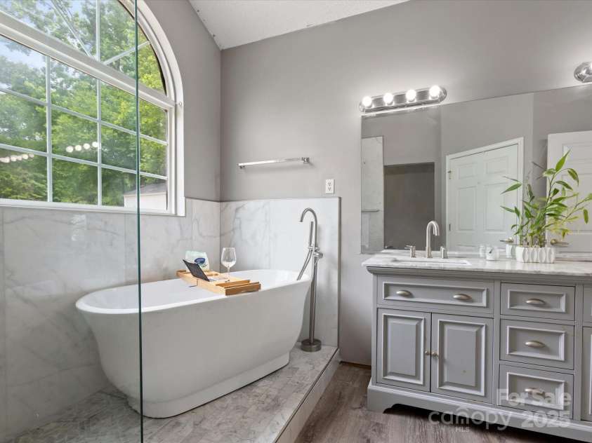 1579 Matthews Drive, Rock Hill, SC 29732.  MLS# CAR4251867, YatesRealty ID 21703. Primary bathroom