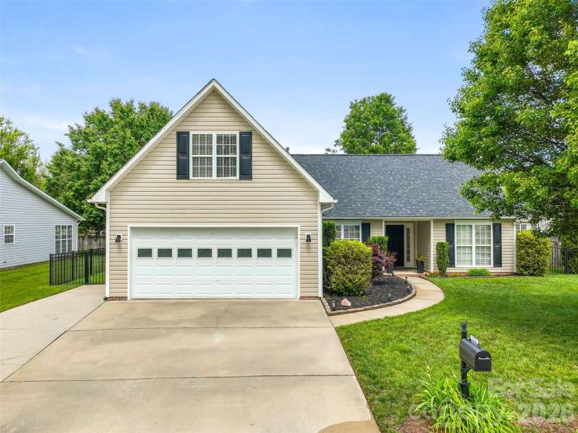 182 Misty Valley Road, Fletcher, NC 28732.  MLS# CAR4381614, YatesRealty ID 21704. 