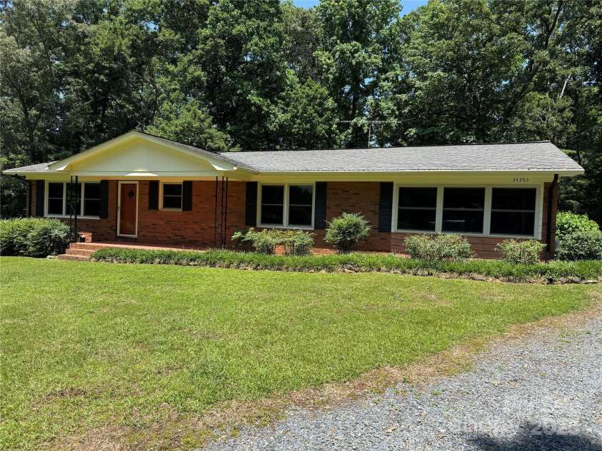 34393 Springdale Drive, New London, NC 28127.  MLS# CAR4270641, YatesRealty ID 21704. 