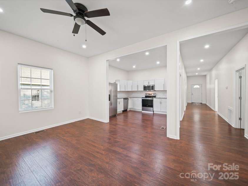 711 1st Rainbow Street, Lexington, NC 27295.  MLS# CAR4271709, YatesRealty ID 21705. 