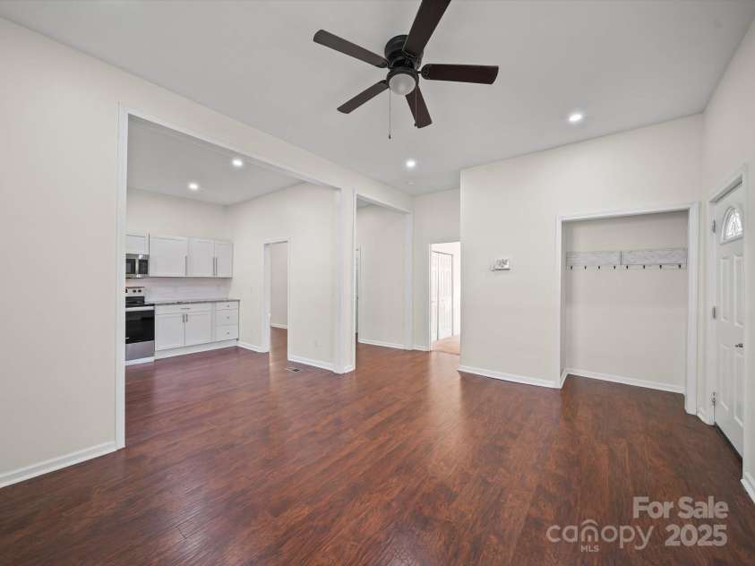 711 1st Rainbow Street, Lexington, NC 27295.  MLS# CAR4271709, YatesRealty ID 21705. 