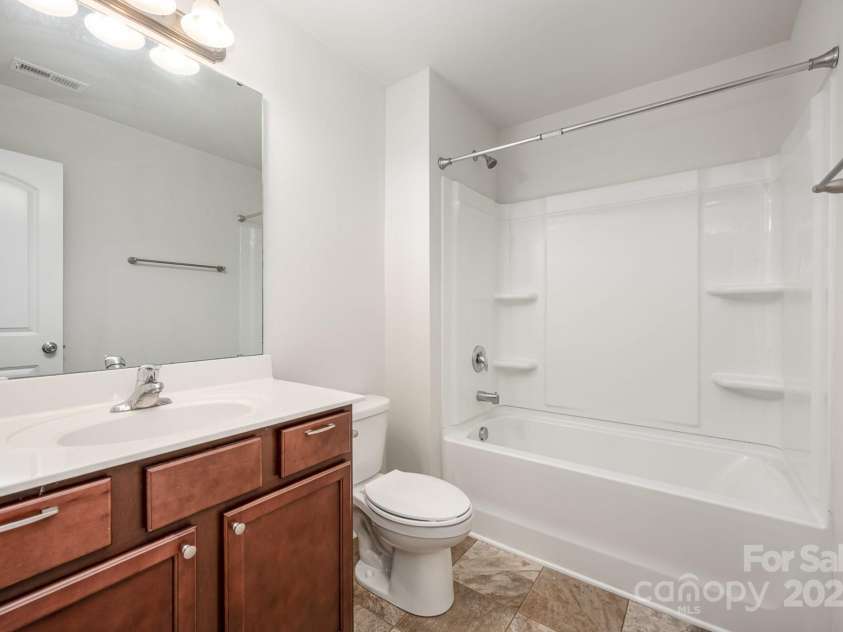 9203 Grand Valley Drive, Charlotte, NC 28213.  MLS# CAR4256853, YatesRealty ID 21707. 