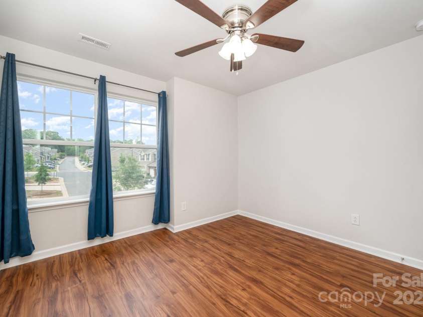 9203 Grand Valley Drive, Charlotte, NC 28213.  MLS# CAR4256853, YatesRealty ID 21707. 