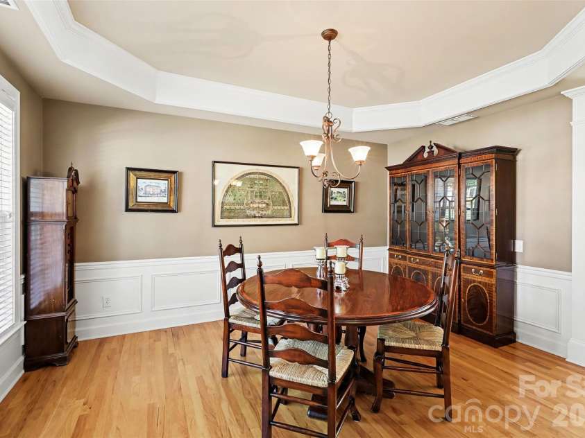 15111 Arleta Circle, Charlotte, NC 28277.  MLS# CAR4381823, YatesRealty ID 21708. 