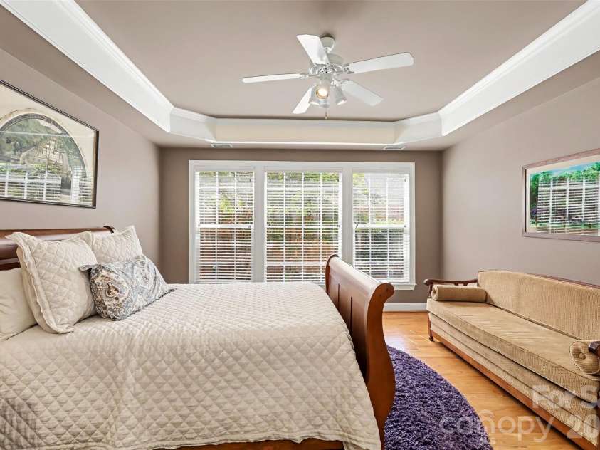 15111 Arleta Circle, Charlotte, NC 28277.  MLS# CAR4381823, YatesRealty ID 21708. 