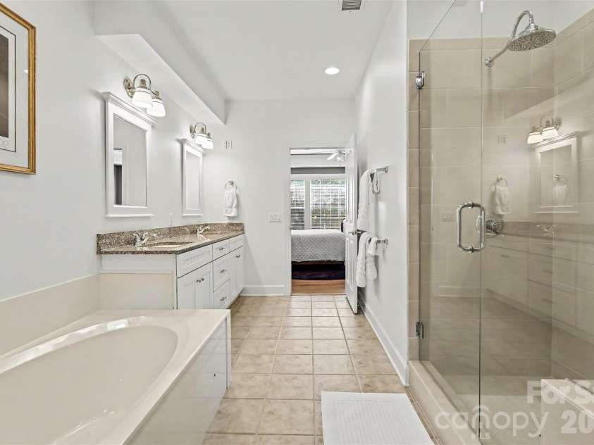 15111 Arleta Circle, Charlotte, NC 28277.  MLS# CAR4381823, YatesRealty ID 21708. 