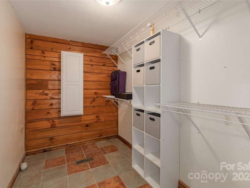 95 Idlewood Drive, Marion, NC 28752.  MLS# CAR4263726, YatesRealty ID 21708. 