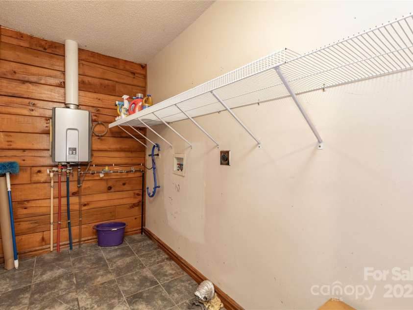 95 Idlewood Drive, Marion, NC 28752.  MLS# CAR4263726, YatesRealty ID 21708. 