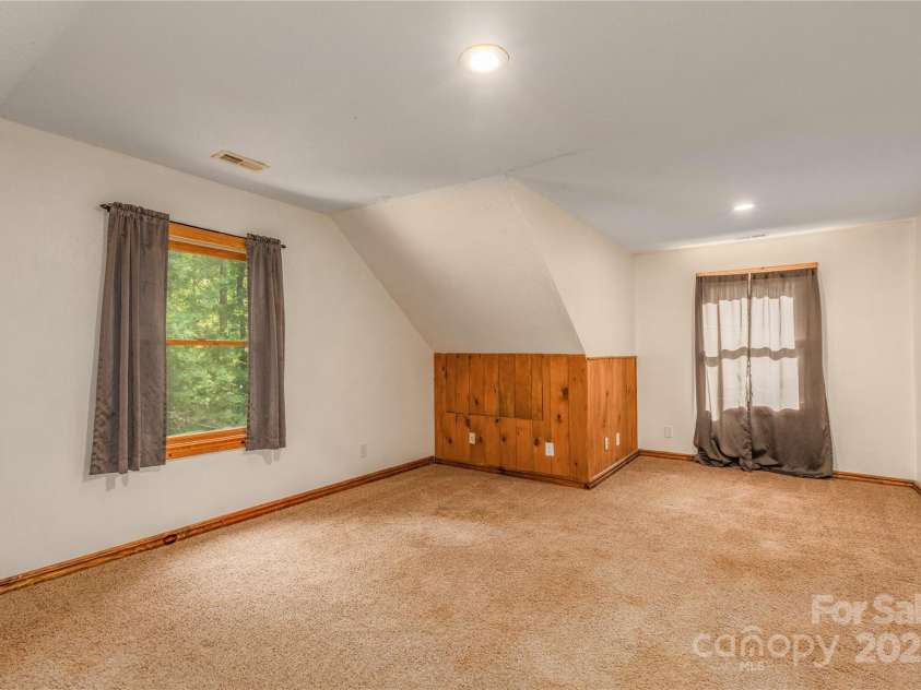 95 Idlewood Drive, Marion, NC 28752.  MLS# CAR4263726, YatesRealty ID 21708. 