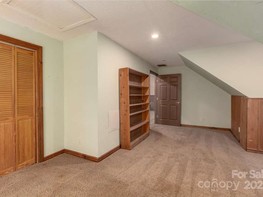 95 Idlewood Drive, Marion, NC 28752.  MLS# CAR4263726, YatesRealty ID 21708. 