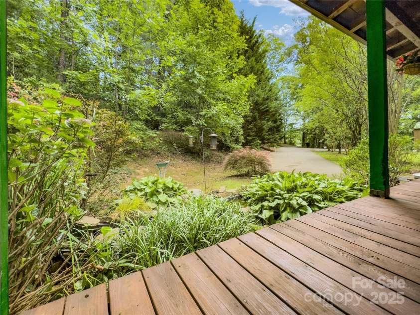 95 Idlewood Drive, Marion, NC 28752.  MLS# CAR4263726, YatesRealty ID 21708. 