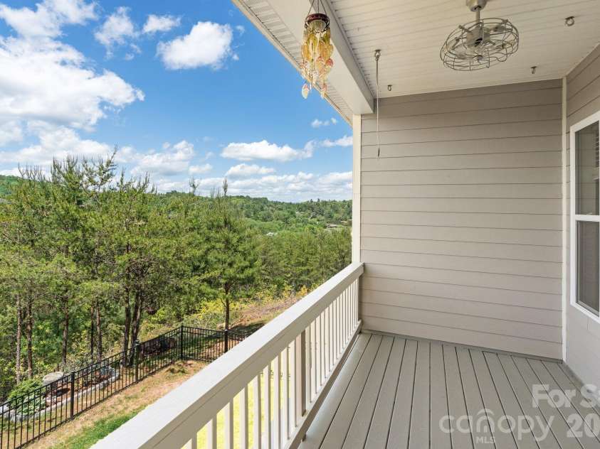 34 Rose Creek Road, Leicester, NC 28748.  MLS# CAR4379089, YatesRealty ID 21709. 