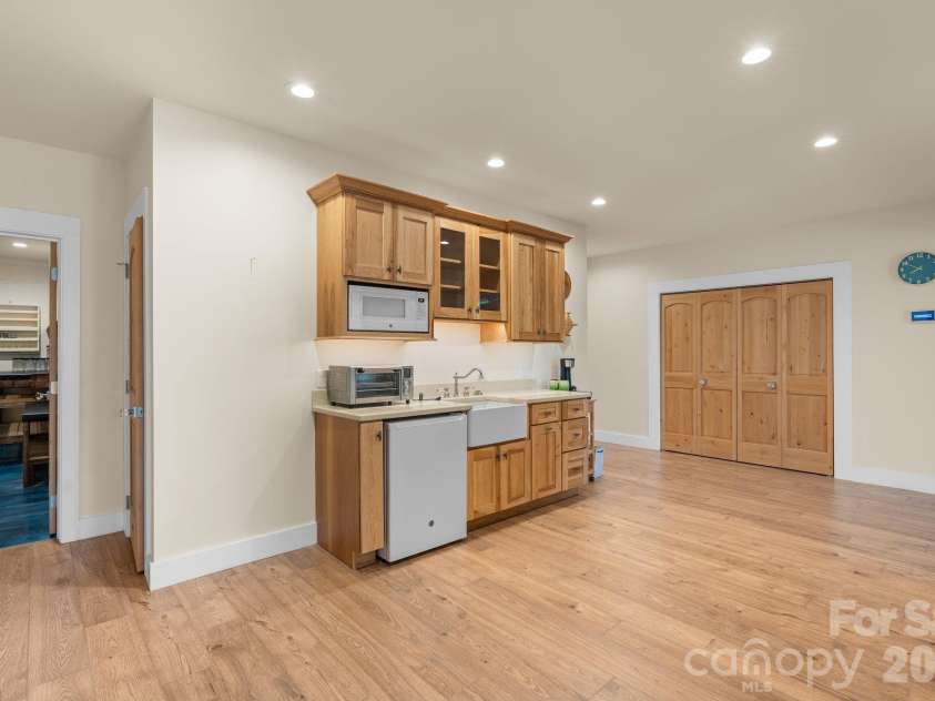 34 Rose Creek Road, Leicester, NC 28748.  MLS# CAR4379089, YatesRealty ID 21709. 