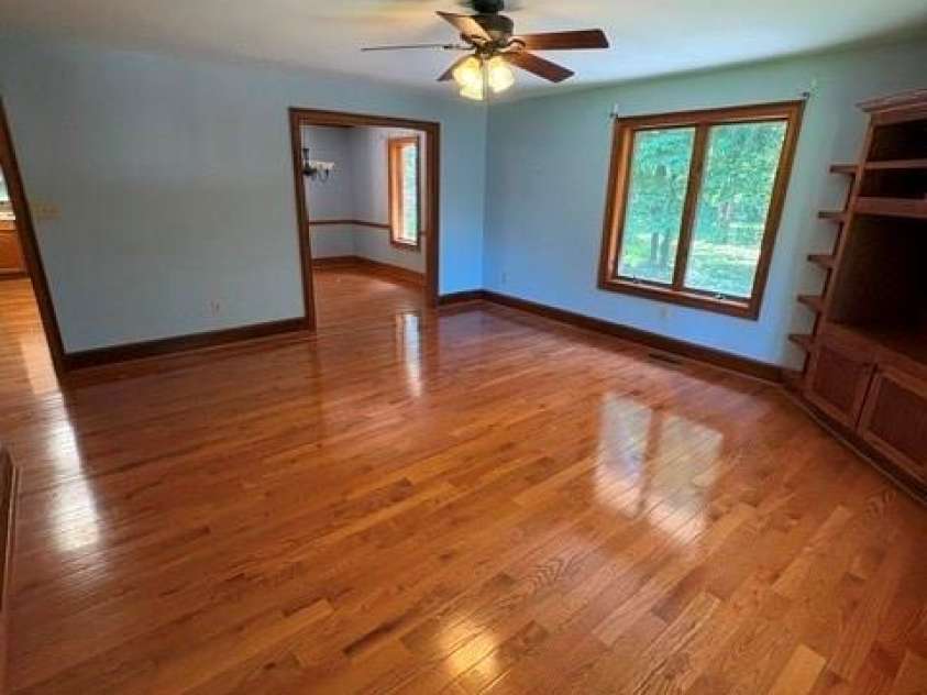 401 Greenway Street, Huntersville, NC 28078.  MLS# CAR4381809, YatesRealty ID 21710. 