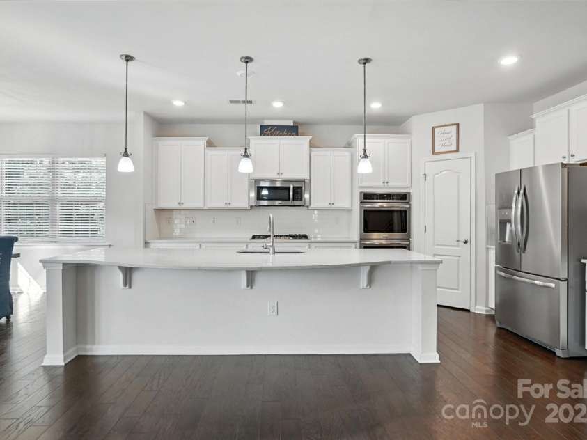 16432 Cozy Cove Road, Charlotte, NC 28278.  MLS# CAR4271074, YatesRealty ID 21712. 