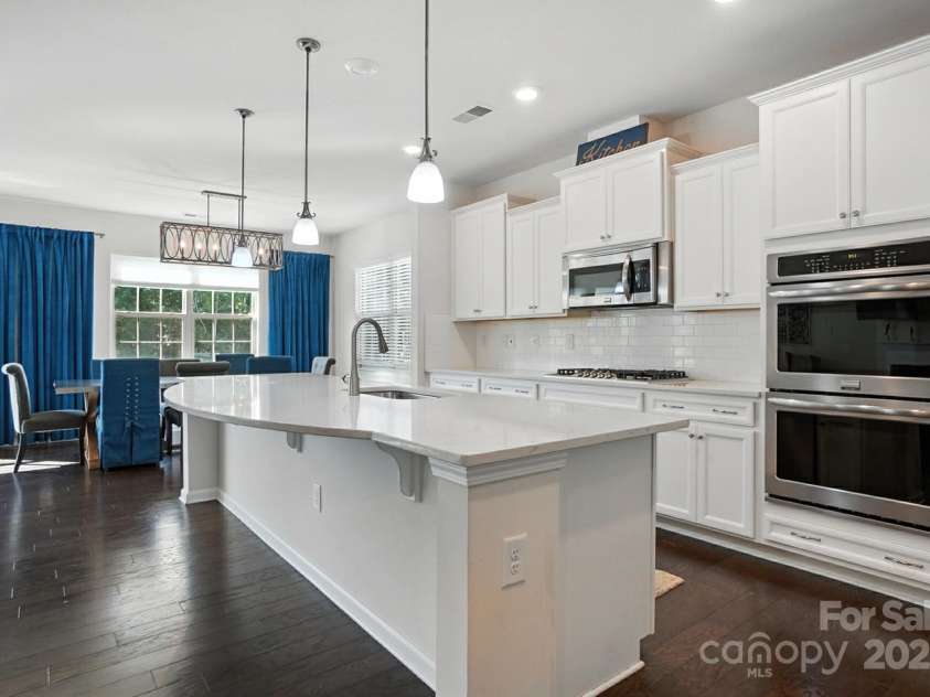 16432 Cozy Cove Road, Charlotte, NC 28278.  MLS# CAR4271074, YatesRealty ID 21712. 