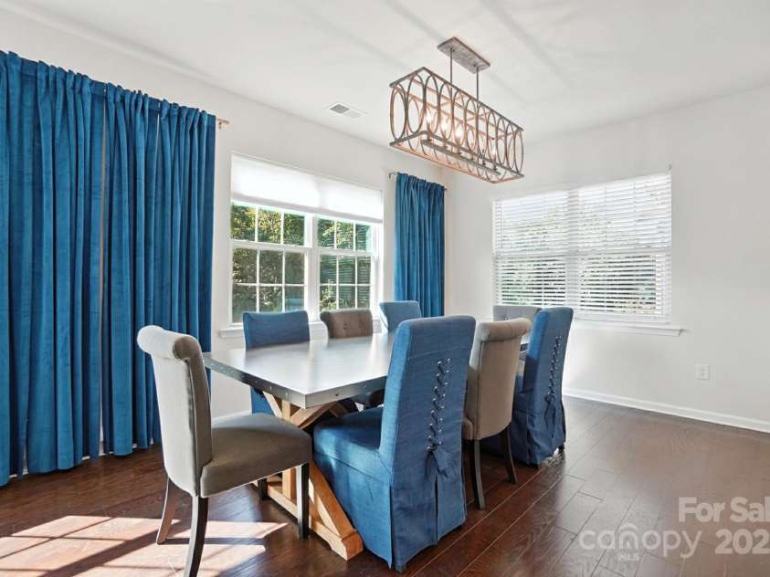 16432 Cozy Cove Road, Charlotte, NC 28278.  MLS# CAR4271074, YatesRealty ID 21712. 
