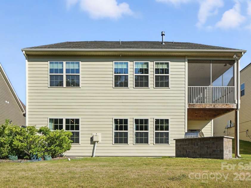 16432 Cozy Cove Road, Charlotte, NC 28278.  MLS# CAR4271074, YatesRealty ID 21712. 