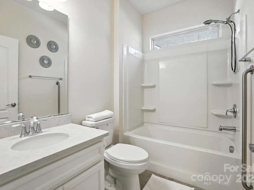 16432 Cozy Cove Road, Charlotte, NC 28278.  MLS# CAR4271074, YatesRealty ID 21712. 