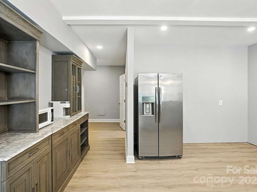 16432 Cozy Cove Road, Charlotte, NC 28278.  MLS# CAR4271074, YatesRealty ID 21712. 