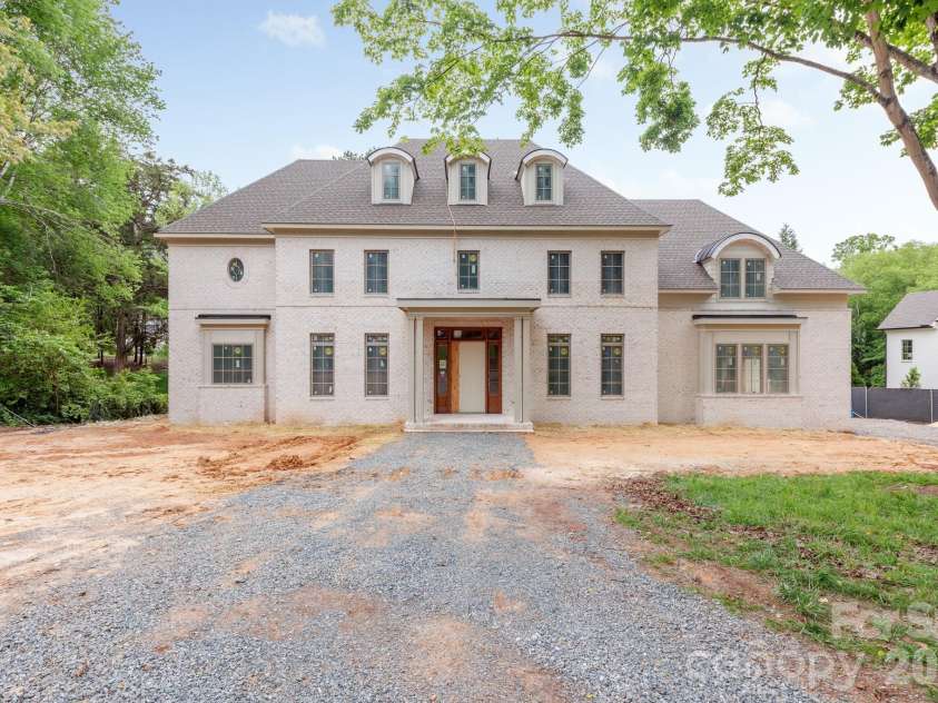 2311 Thornridge Road, Charlotte, NC 28226.  MLS# CAR4381629, YatesRealty ID 21712. 