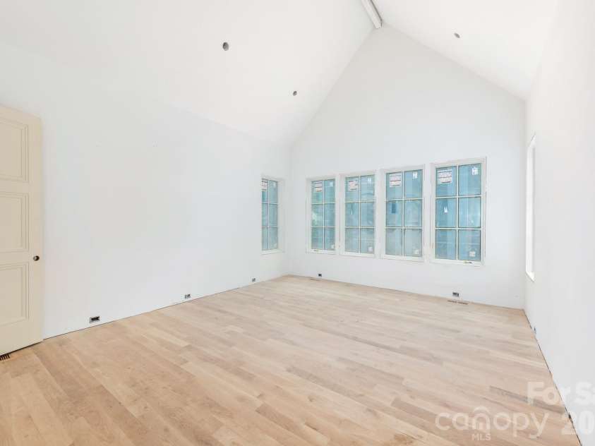 2311 Thornridge Road, Charlotte, NC 28226.  MLS# CAR4381629, YatesRealty ID 21712. 