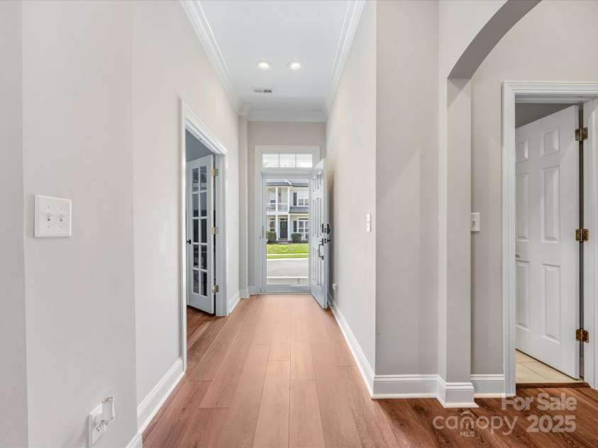 4148 Cedar Point Avenue, Matthews, NC 28104.  MLS# CAR4239587, YatesRealty ID 21713. 